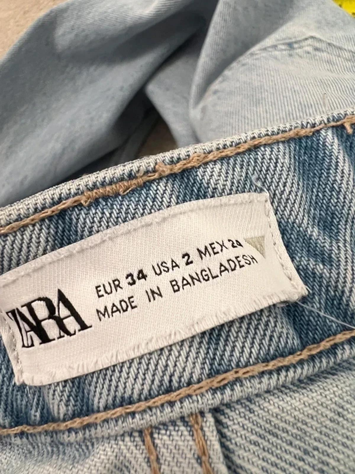 Zara Light Denim Mid Rise Ripped Straight Jeans 6