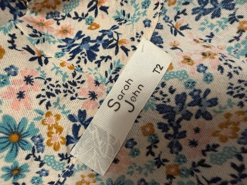 Sarah John Floral Plunge Blouse Size Medium