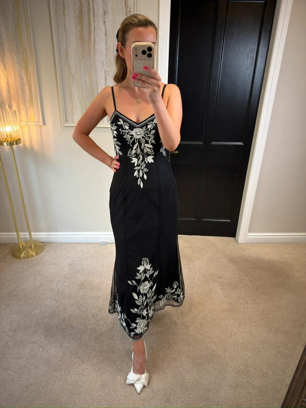 Wallis Black Embroidered & Embellished Midi Dress Size 8