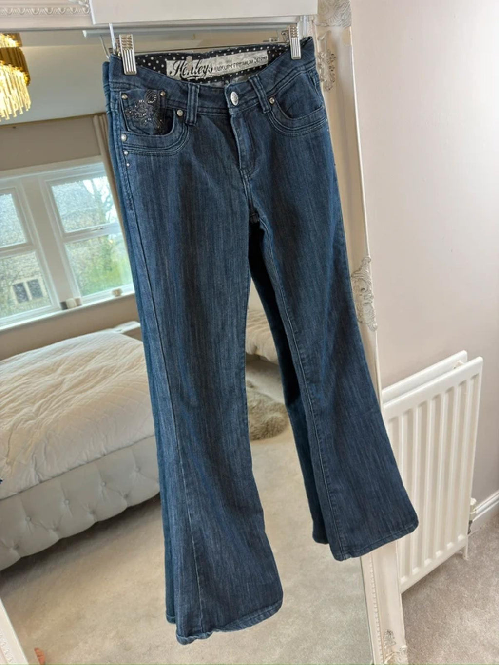 Henley’s Luxury Premium Embellished Denim Mid Rise Jeans XS