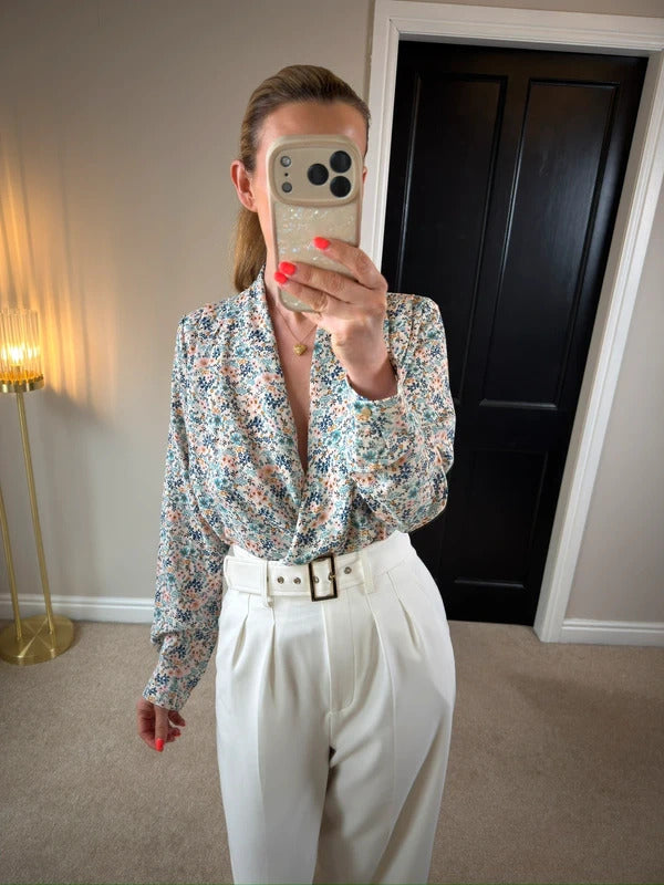 Sarah John Floral Plunge Blouse Size Medium