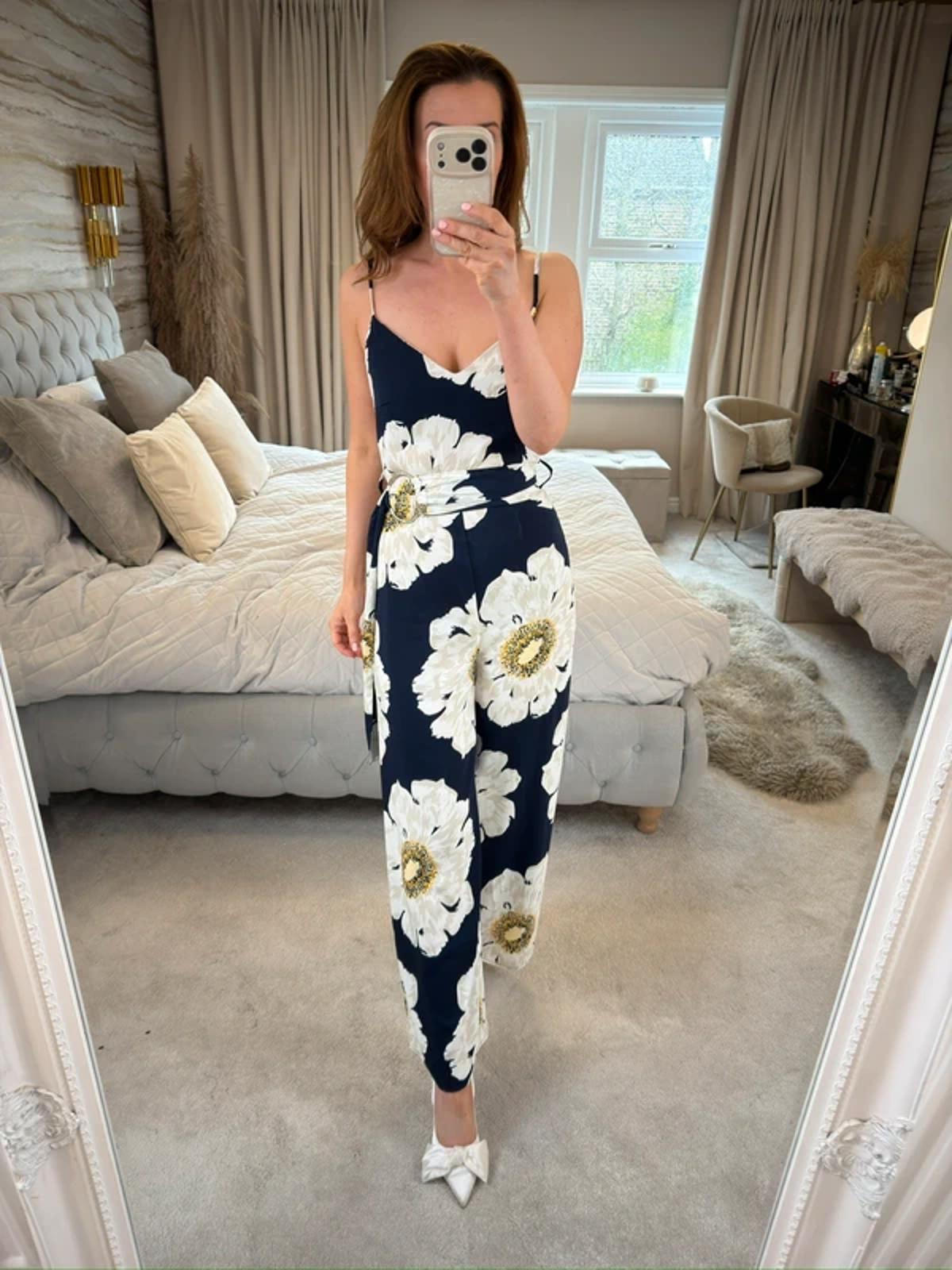 ⭐ Warehouse Navy Floral Belted Wide Leg Jumpsuit 8