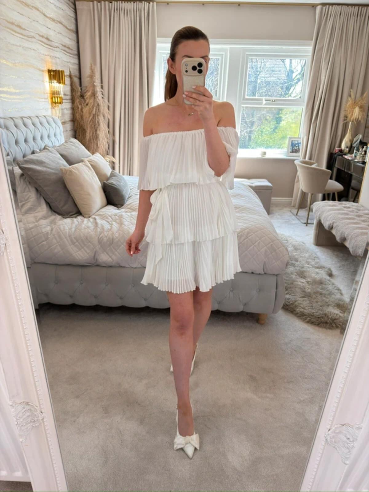 BNWT In The Style White Pleated Off The Shoulder Dress 14