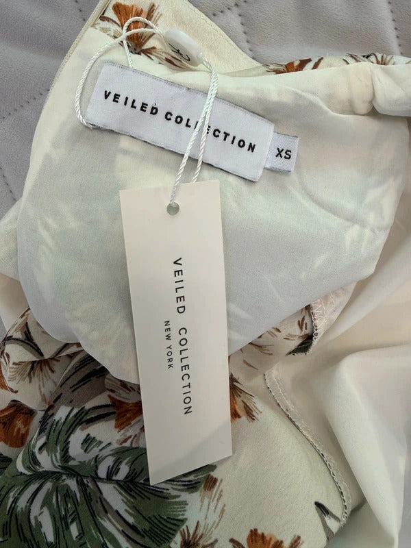 BNWT Veiled Collection New York Cream Floral Maxi XS