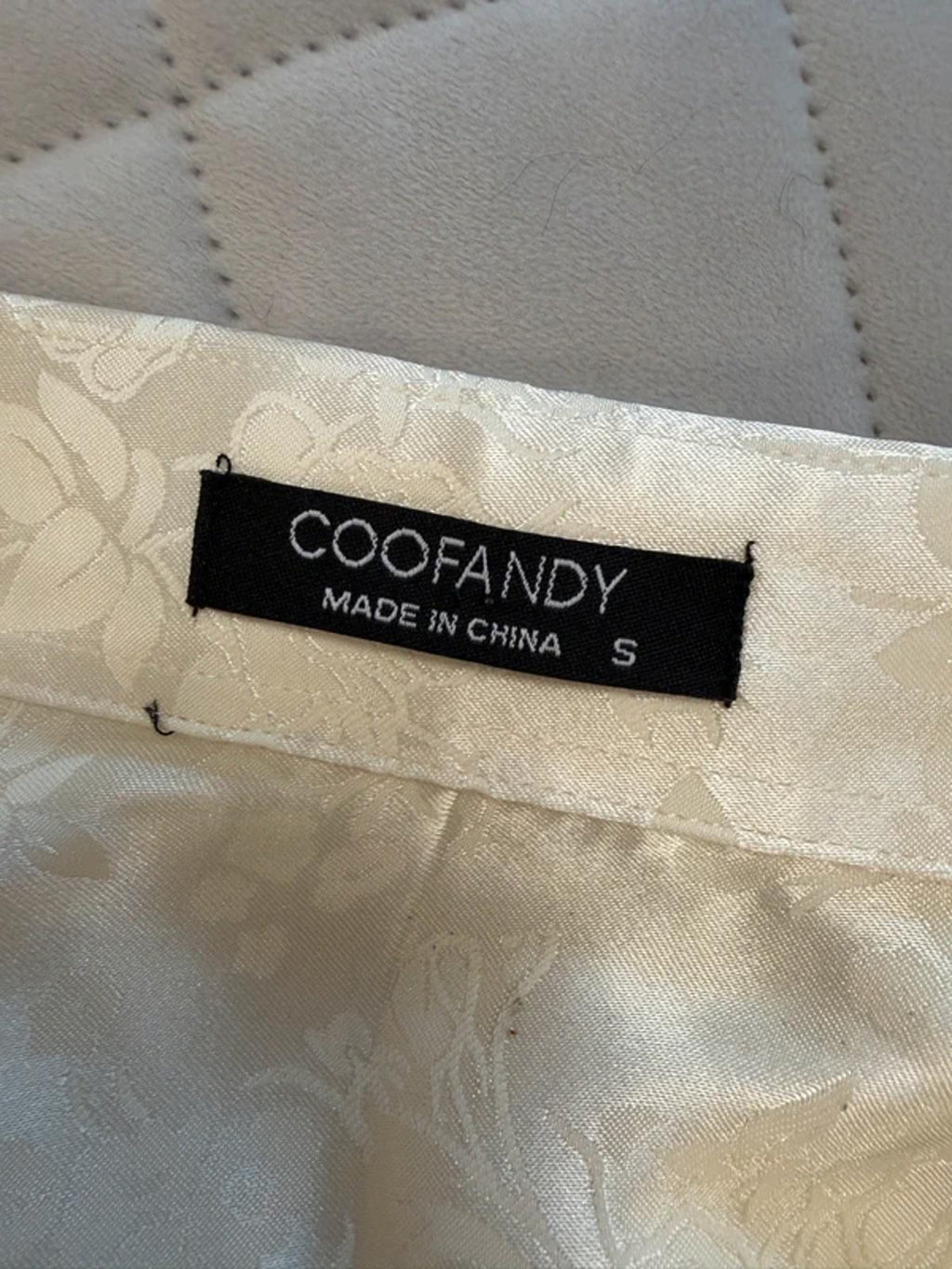 BNWT Cream Floral Satin Shirt Small