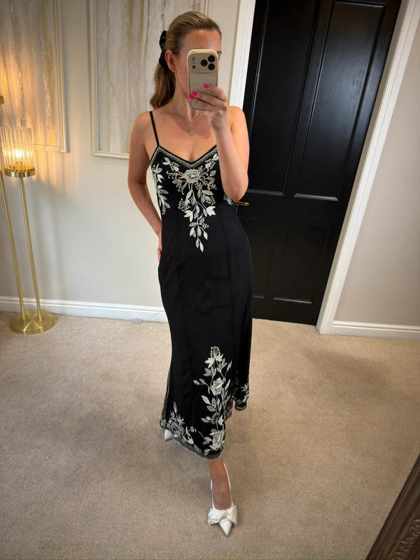 Wallis Black Embroidered & Embellished Midi Dress Size 8