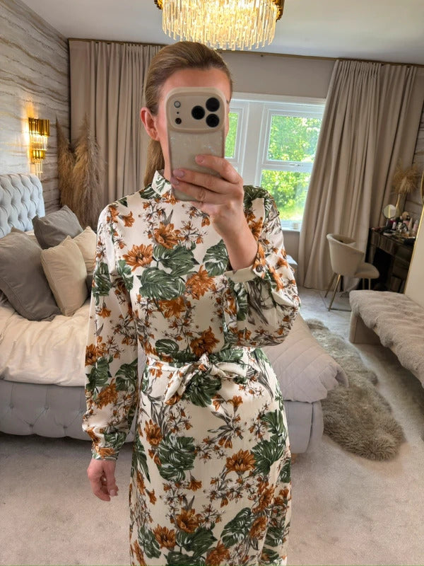 BNWT Veiled Collection New York Cream Floral Maxi XS