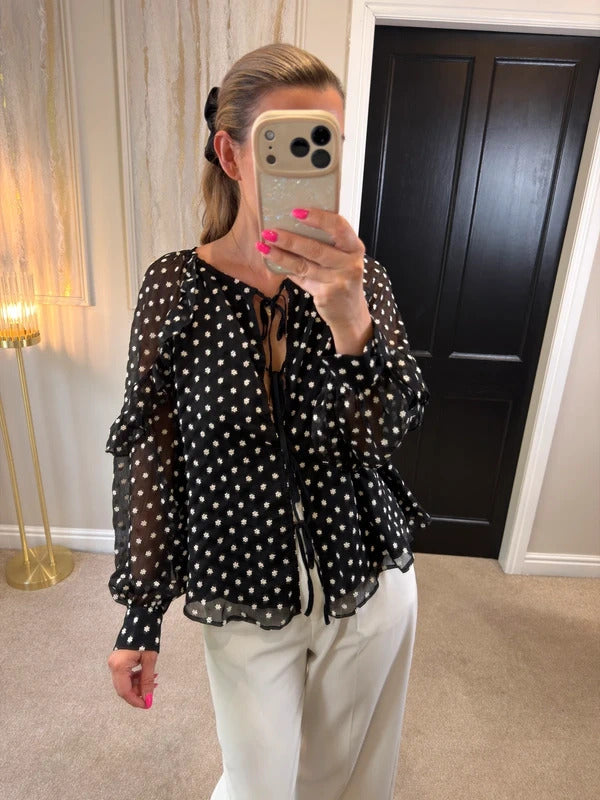 Nobody’s Child Black & White Floral Tie Front Blouse Size 10