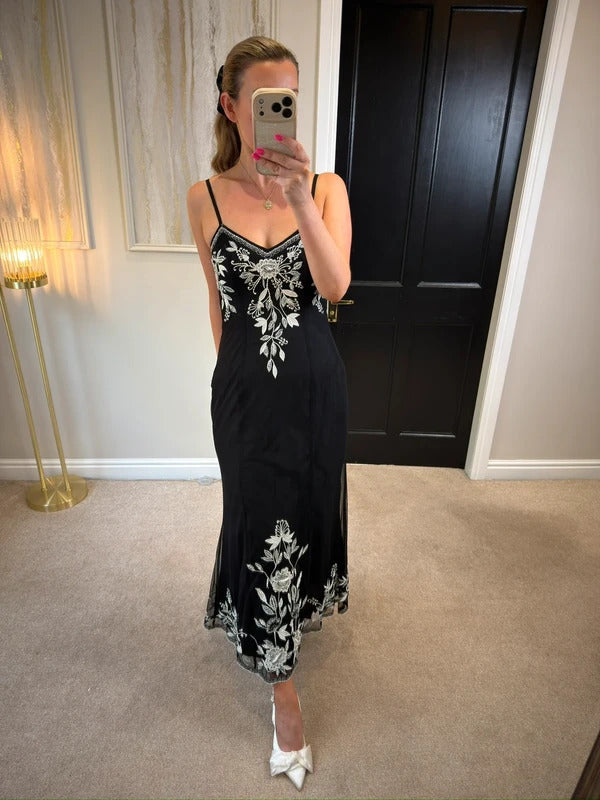Wallis Black Embroidered & Embellished Midi Dress Size 8