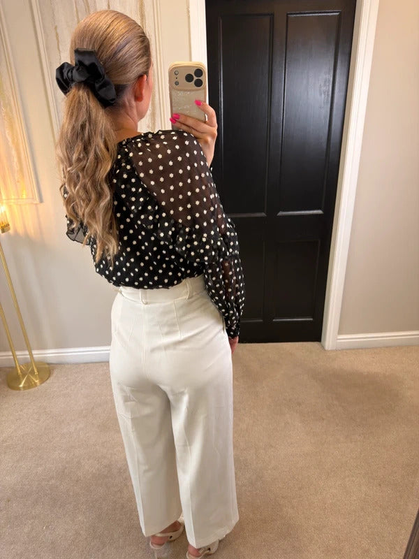 Nobody’s Child Black & White Floral Tie Front Blouse Size 10