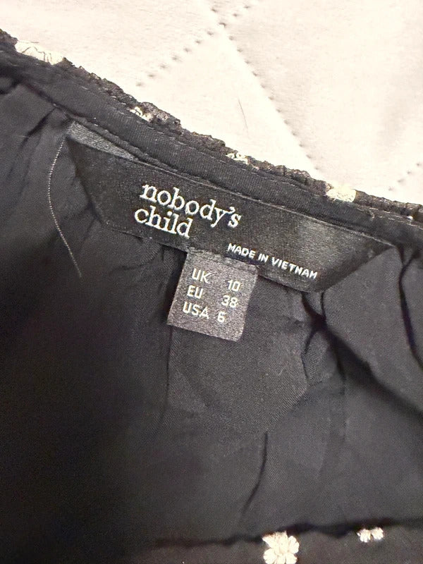 Nobody’s Child Black & White Floral Tie Front Blouse Size 10