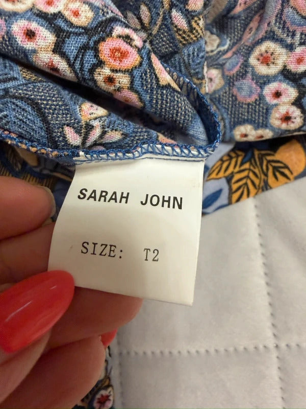 Sarah John Floral Plunge Blouse Size Medium