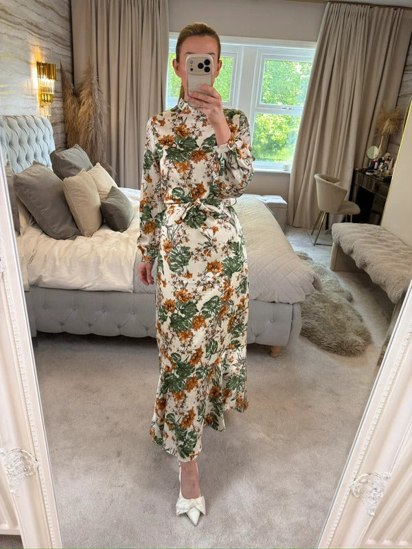 BNWT Veiled Collection New York Cream Floral Maxi XS