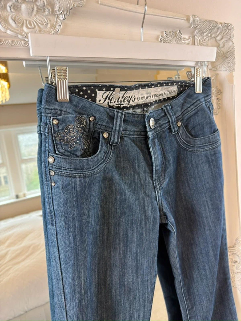 Henley’s Luxury Premium Embellished Denim Mid Rise Jeans XS