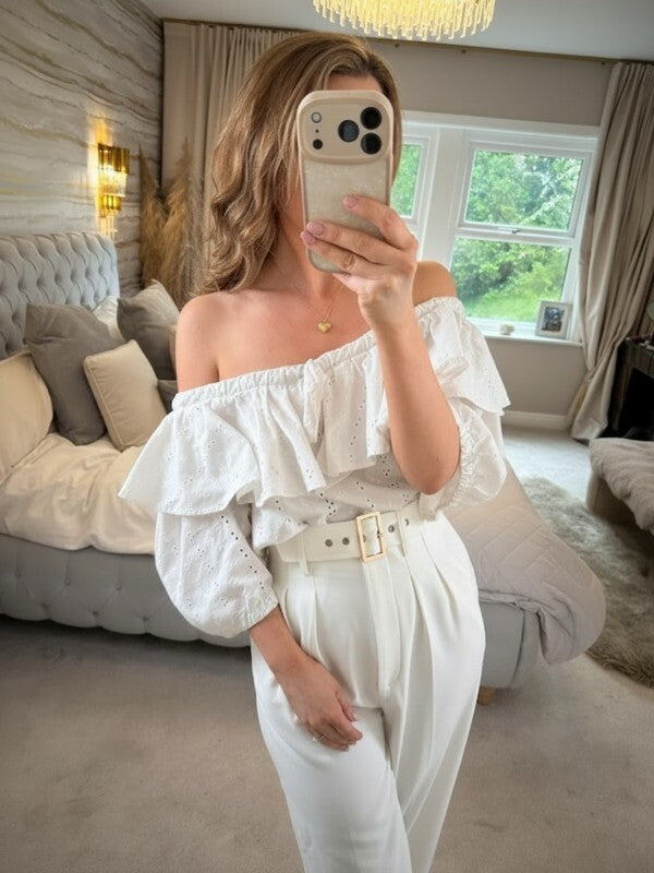Vintage White Broderie Anglaise Frill Blouse 14