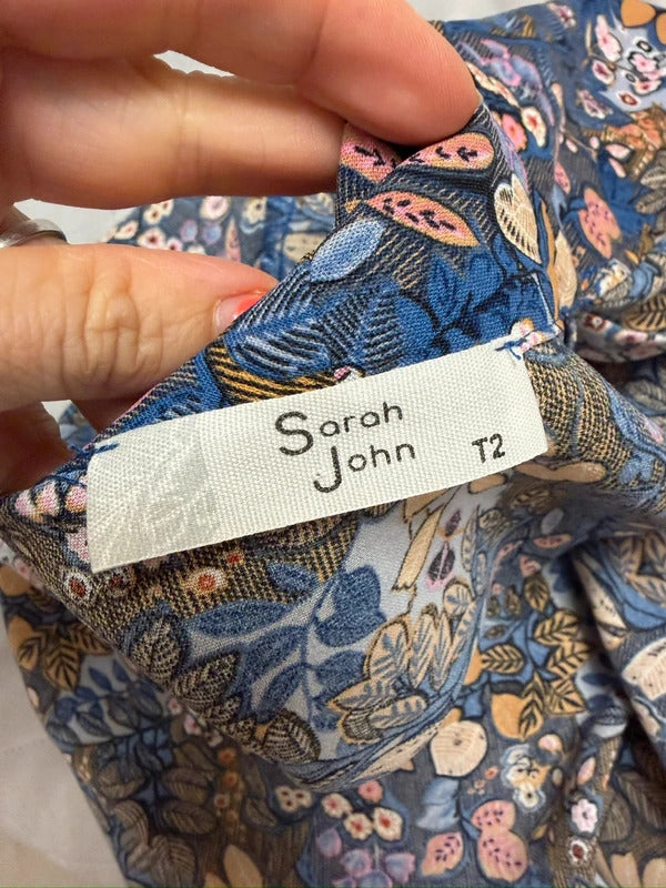 Sarah John Floral Plunge Blouse Size Medium