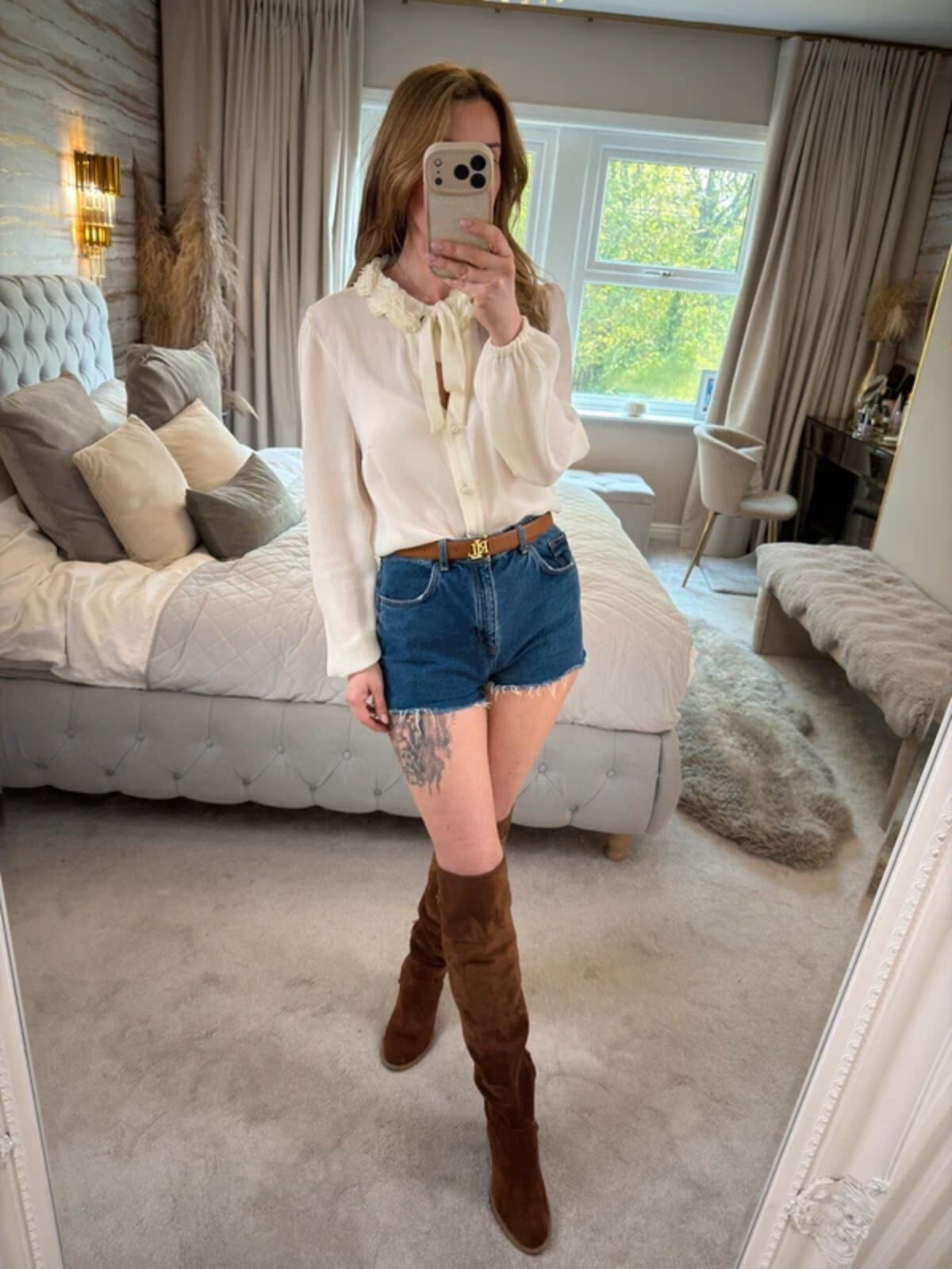 BNWT River Island Cream 3D Floral Pussybow Blouse 8