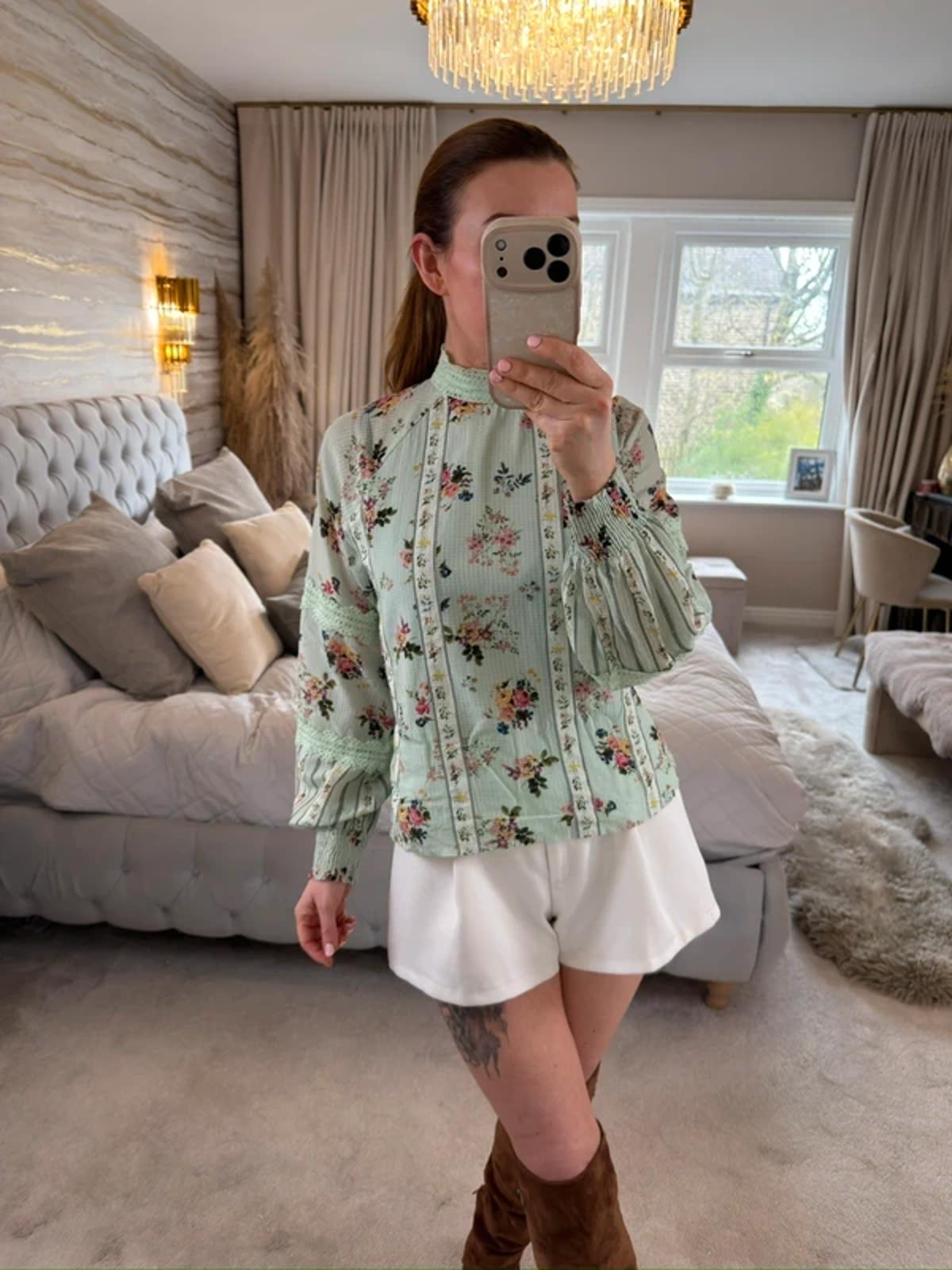 Hermant & Nandita Mint Green Floral Lace Blouse XS
