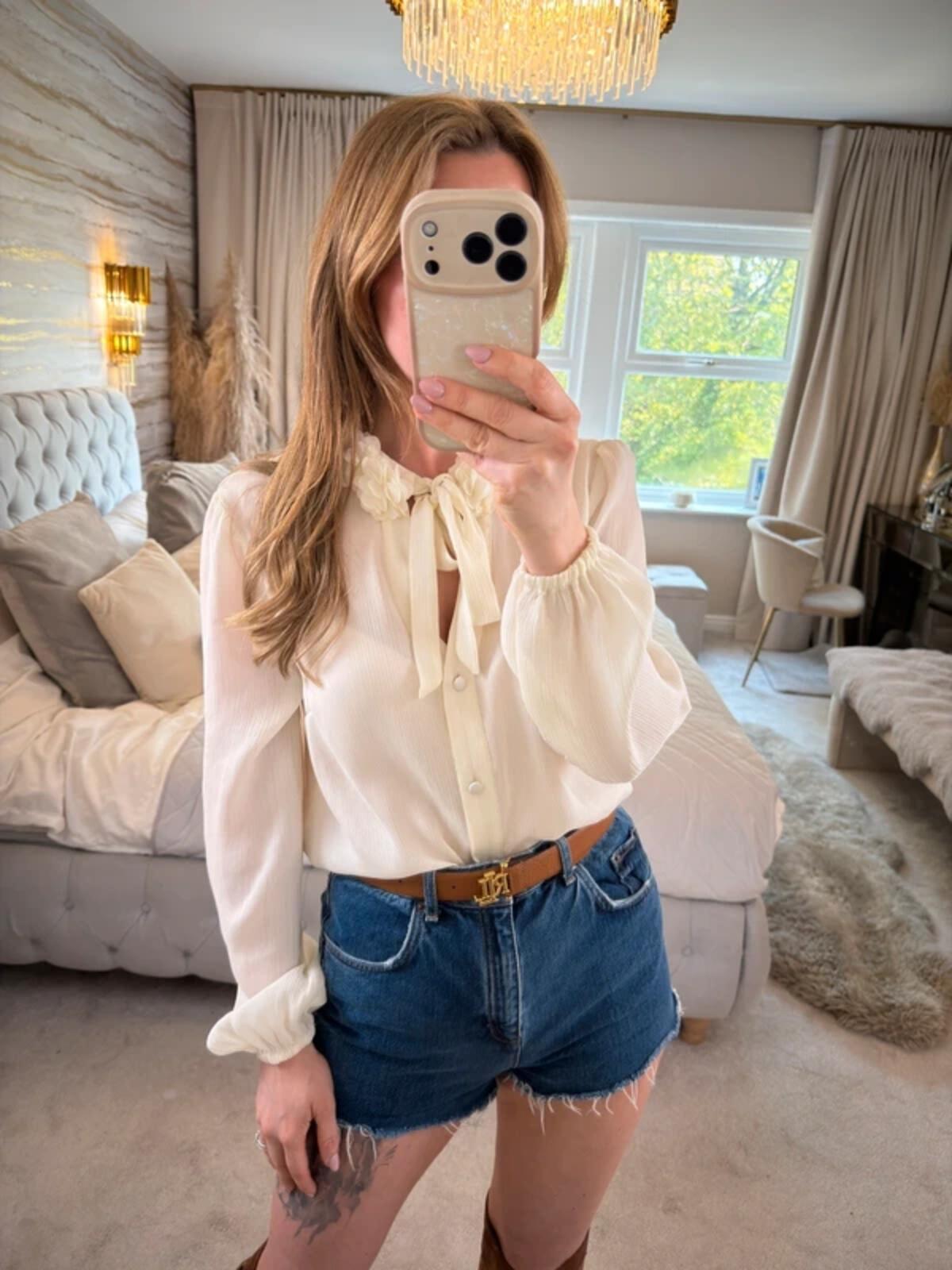BNWT River Island Cream 3D Floral Pussybow Blouse 8