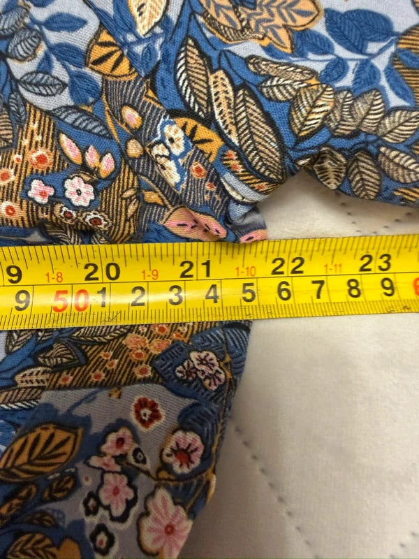 Sarah John Floral Plunge Blouse Size Medium